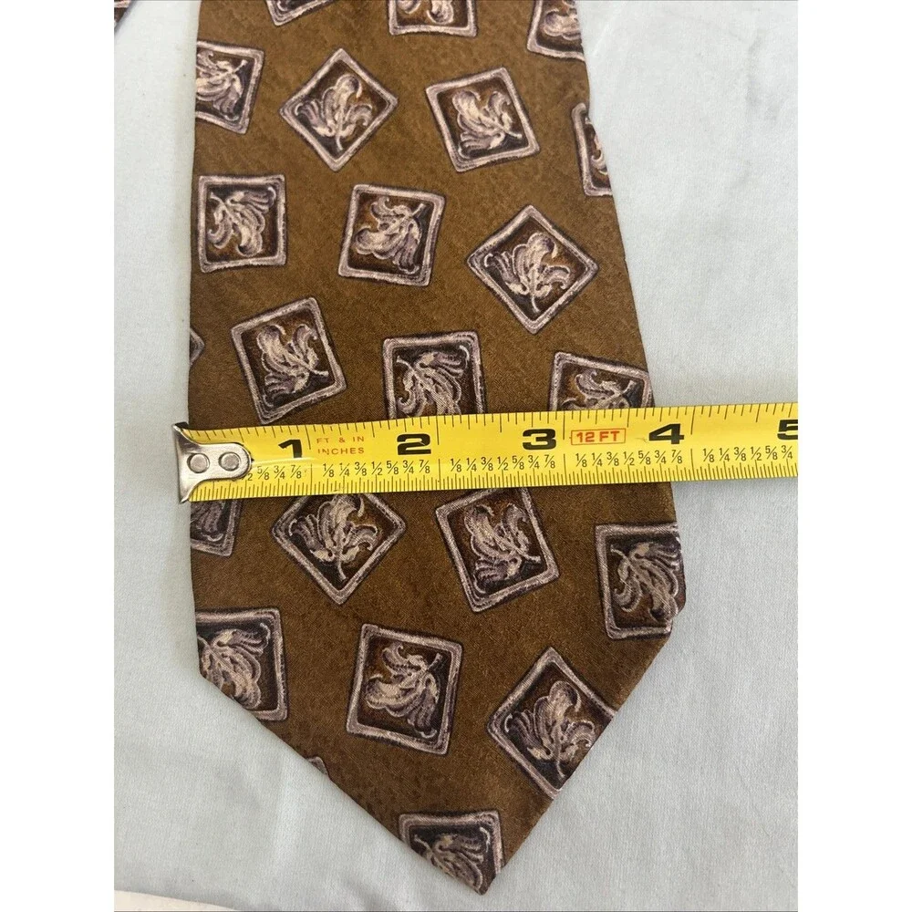 Vintage 90s Valentino Cravatte Silk Tie Mens Brown Pattern Made in Italy 4X58